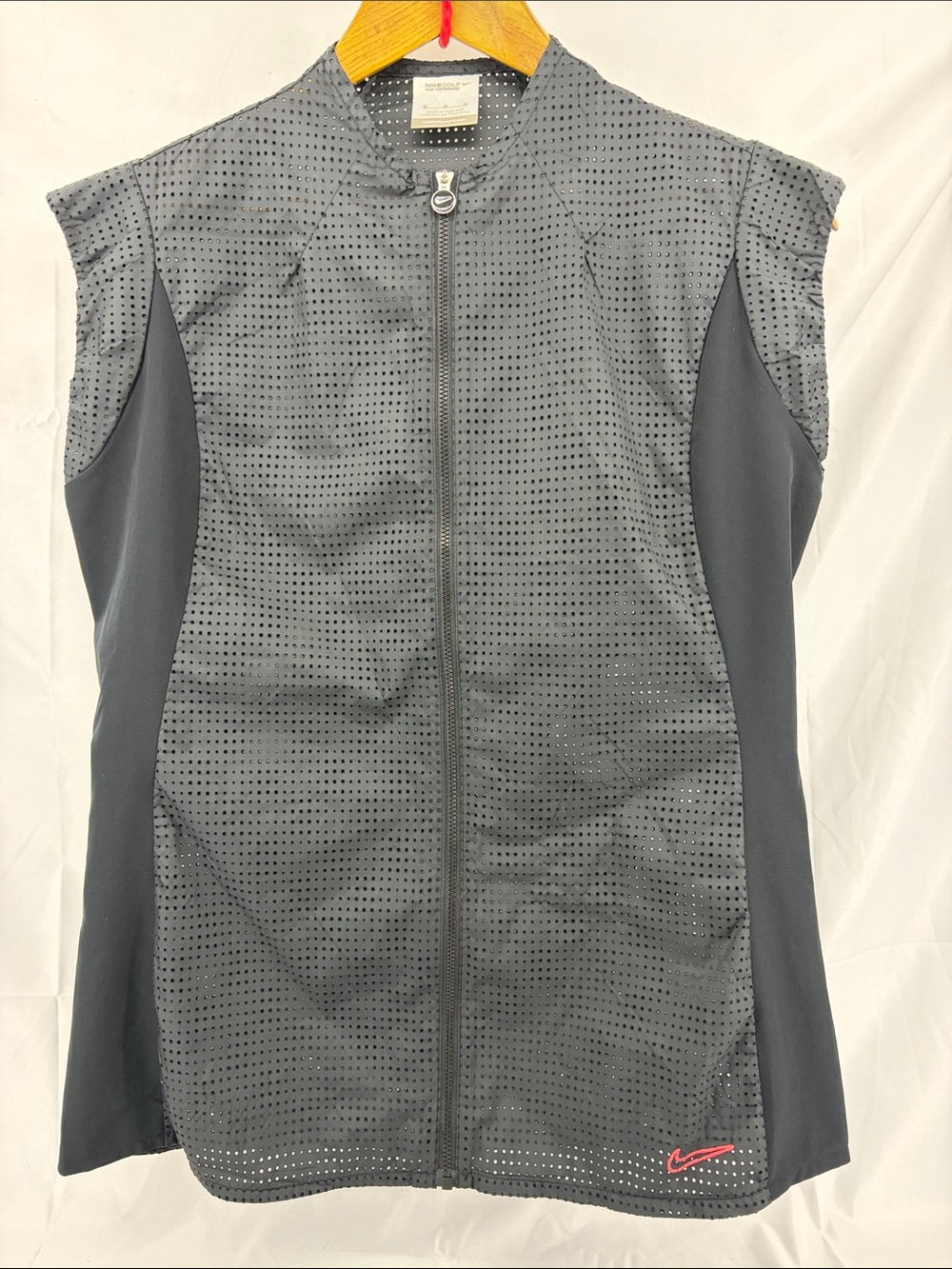 Nike Golf Tour Performance Black Perforated Mesh Vest w/ Cap Sleeves, Womens M